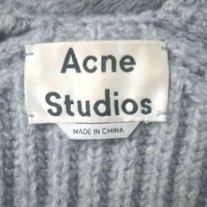 2 Acne Studios v-neck wool sweater/jumper